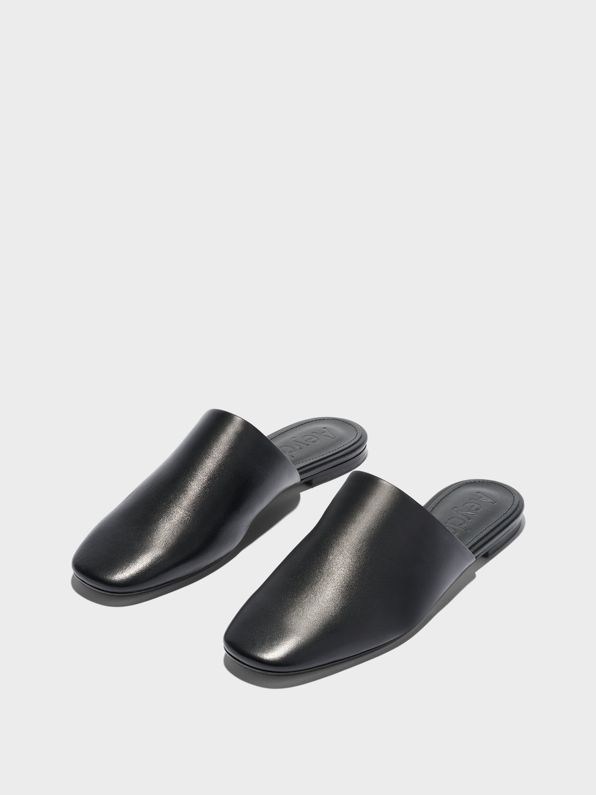 Rega Round-Toe Mules