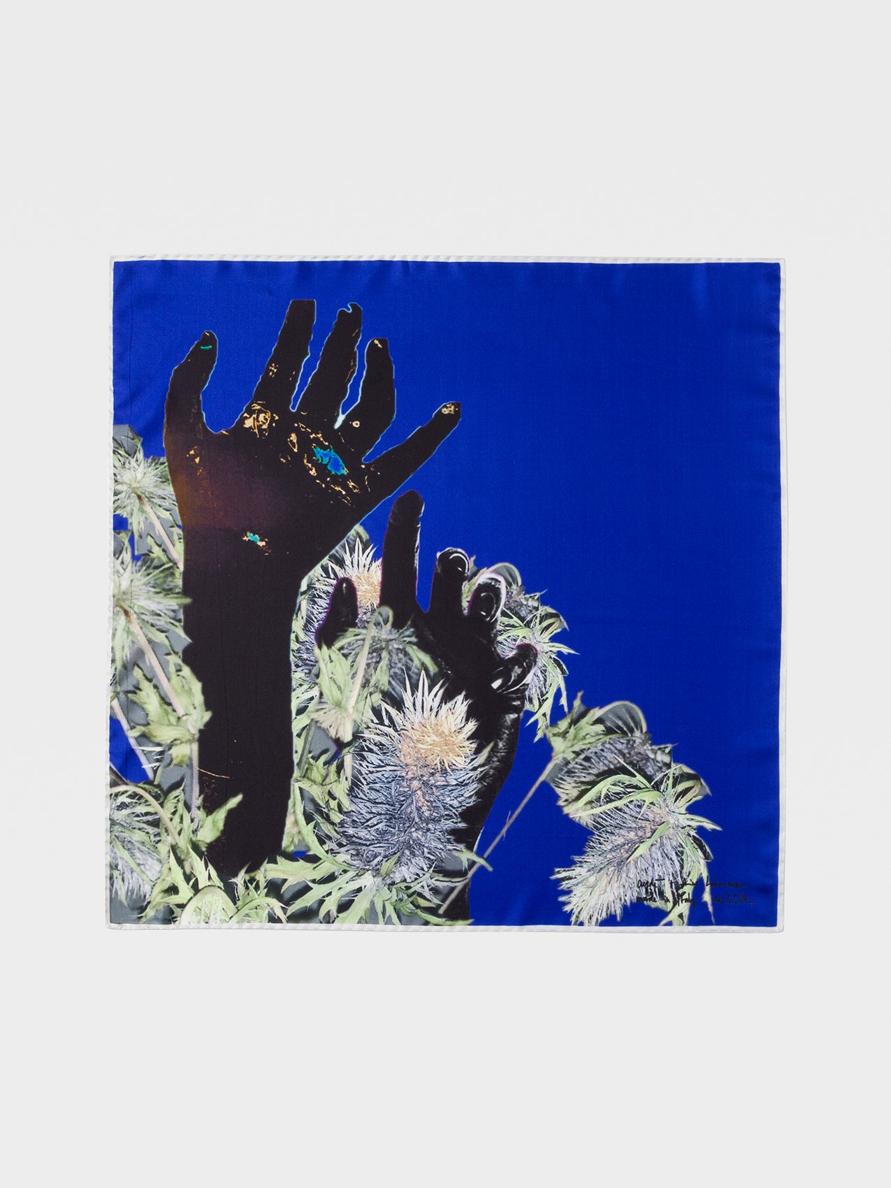 Aeyde | Aino Small Scarves for Women |  | Luxury Materials | Handmade in Italy | Material Details