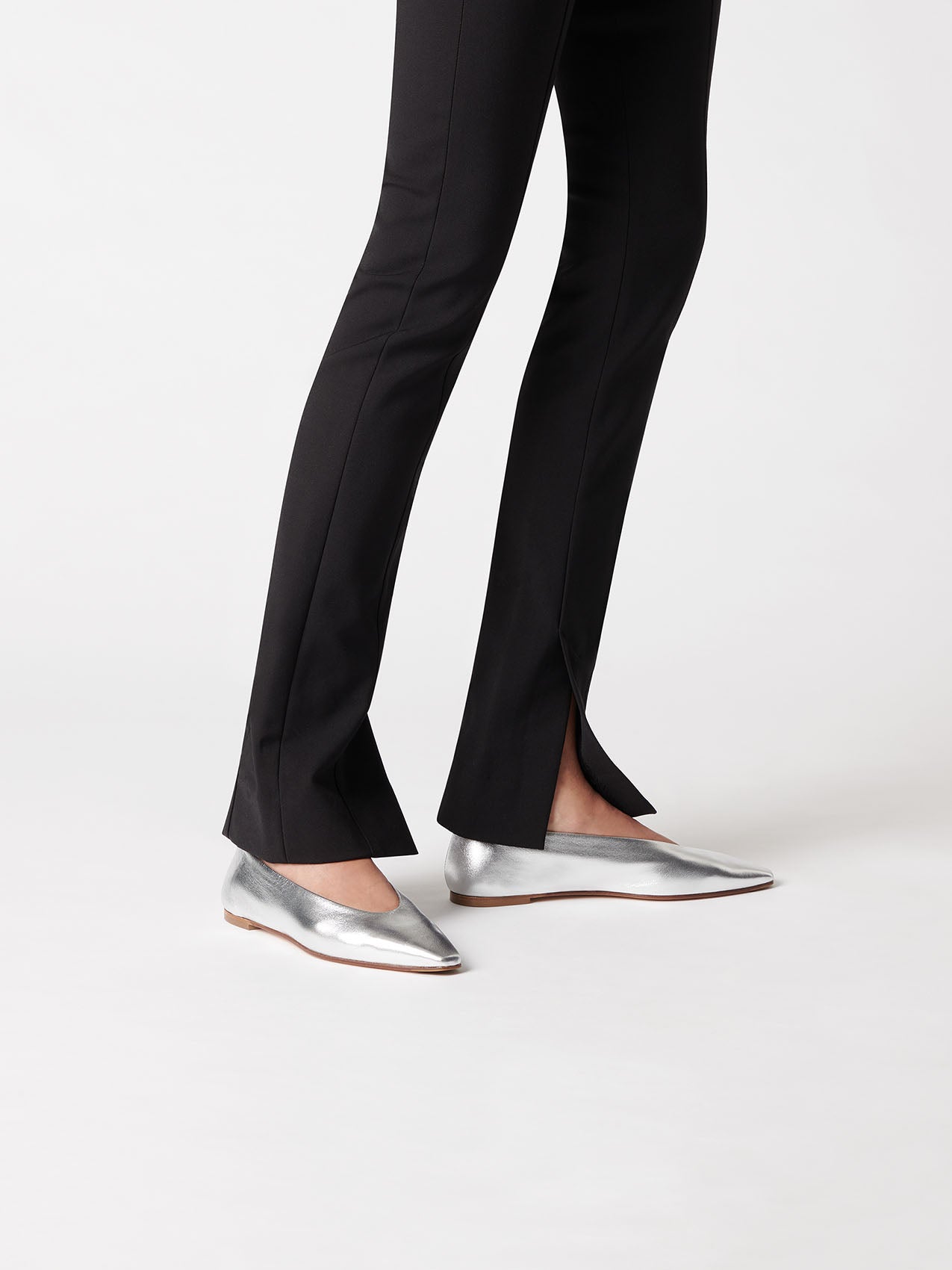 Aeyde | Betty Leather Square-Toe Ballet Flats Leather Flats, Ballerina for Women | Silver Nappa | Pointed Toe | Flat Heel | How to Style
